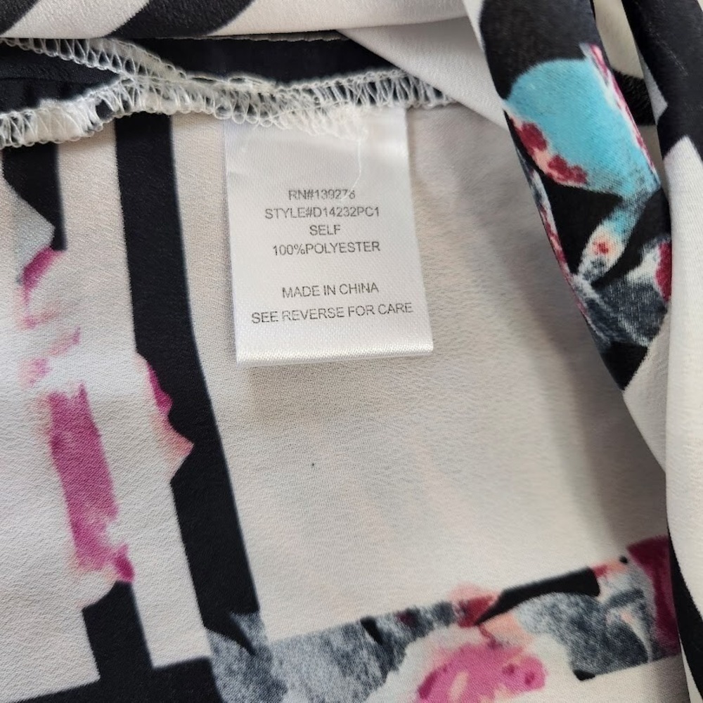 Daniel Rainn Black White Floral Graphic Print Short Sleeve Zipper Top M A44 - Picture 3 of 5